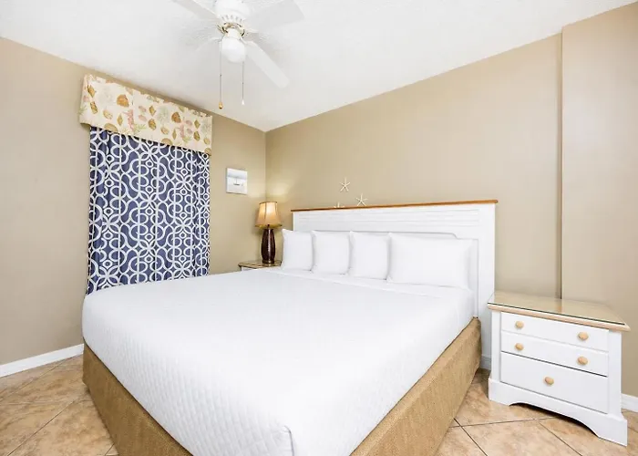 Royal Palms 1207